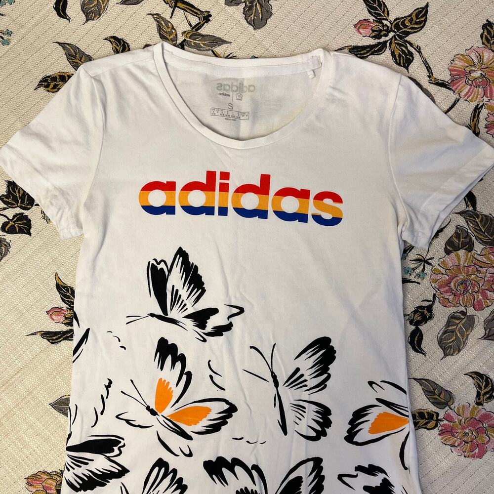 Women’s Adidas X Farm Rio Butterfly Rainbow Graphic T-Shirt Small - Picture 4 of 9
